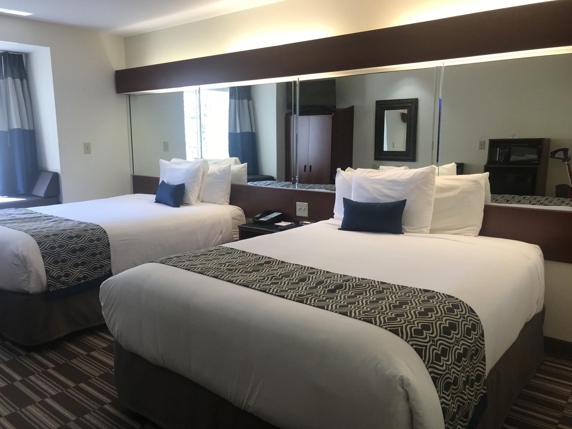 Microtel Inn & Suites By Wyndham Indianapolis Airport Eksteriør bilde