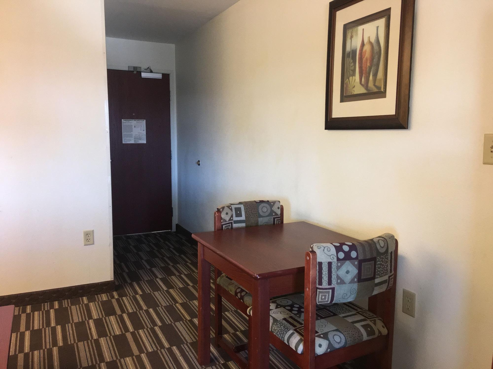 Microtel Inn & Suites By Wyndham Indianapolis Airport Eksteriør bilde