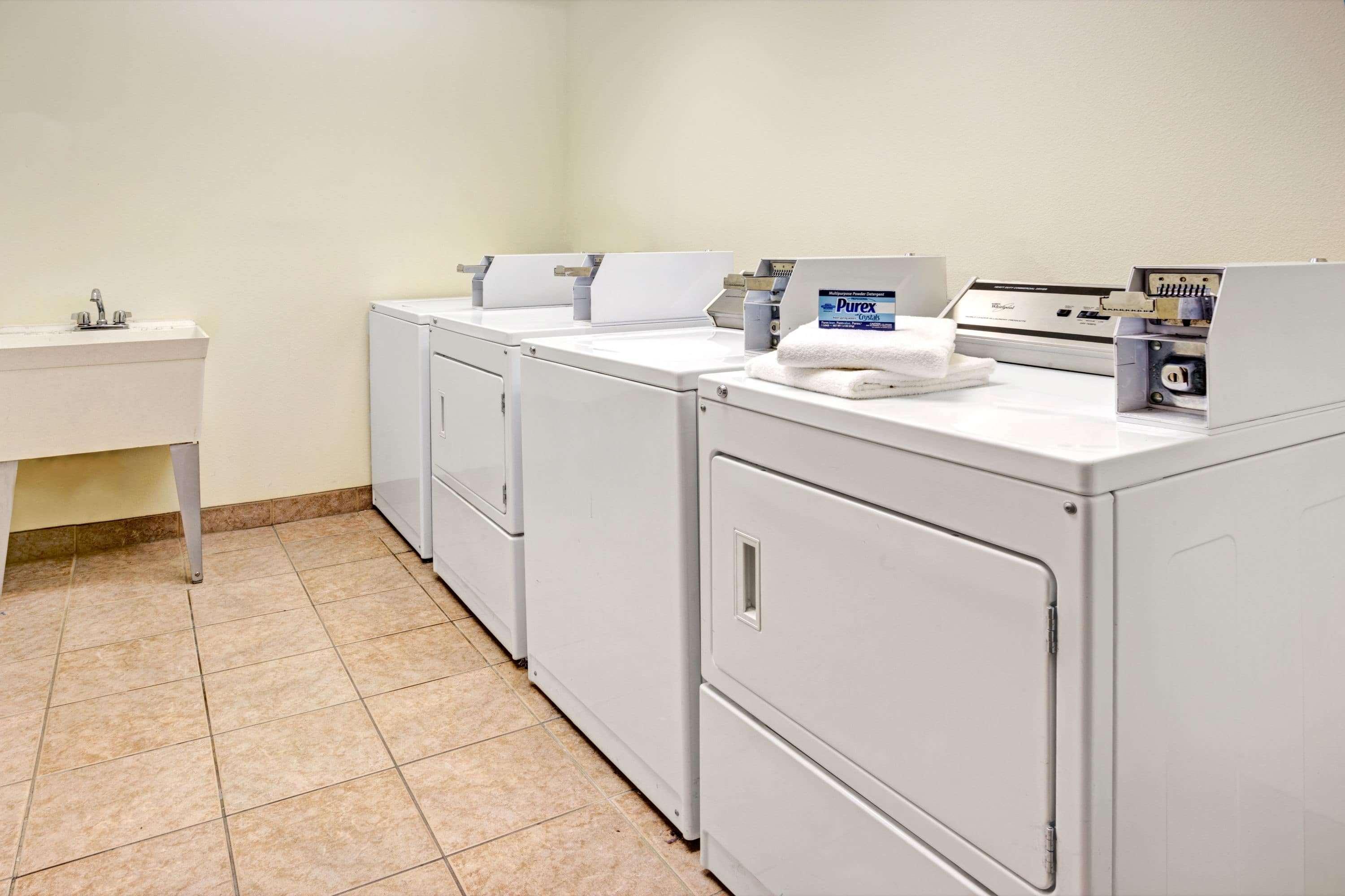 Microtel Inn & Suites By Wyndham Indianapolis Airport Eksteriør bilde
