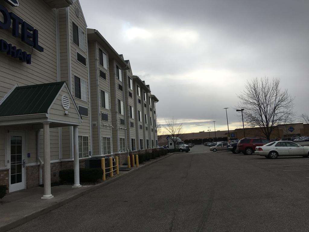 Microtel Inn & Suites By Wyndham Indianapolis Airport Eksteriør bilde