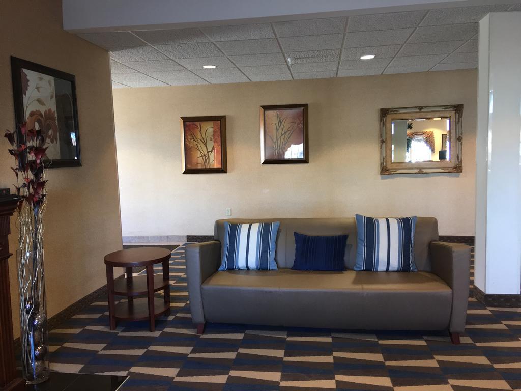 Microtel Inn & Suites By Wyndham Indianapolis Airport Eksteriør bilde