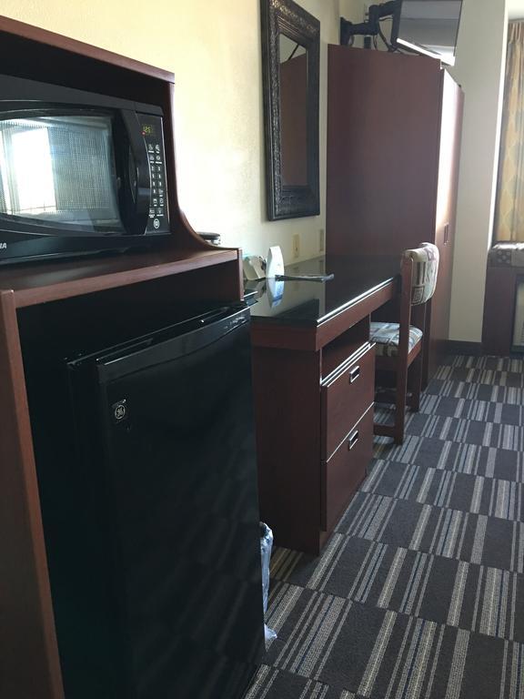Microtel Inn & Suites By Wyndham Indianapolis Airport Eksteriør bilde